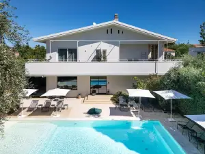 Domìa Boutique Hotel e Cucina