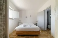 Trullo Ape Regina by Monholiday