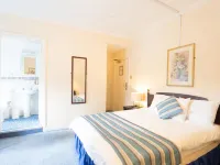 The Devil's Punchbowl Hotel Hotels in Hindhead