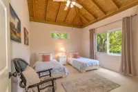 Nianna Chatham Hotels in 