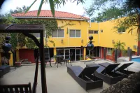 ألتامونت ويست هوتل فنادق في Reading