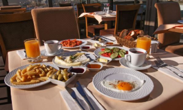 Stargate Hotel & Spa