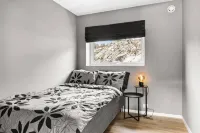 Cottage - Sleeps 14 With Fjord Views - Homestays