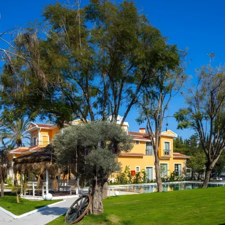 Ema Houses Отели рядом с достопримечательностью «Antalya Expo Center»