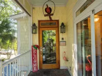 Water's Edge Inn - Adults Only Hotels in Folly Beach