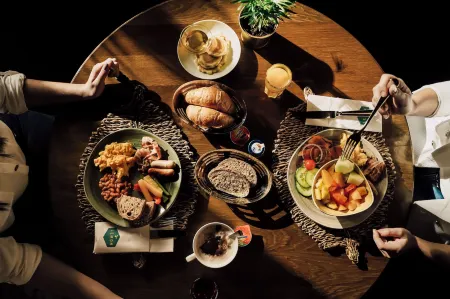 Blue City Boutique Hotel Отели в г. Бругг