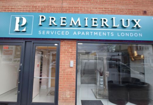 5. 프리미어럭스 서..