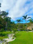 Catalina Honeymoon adventure, 1-bedroom 2 baths with A/C and golf car!