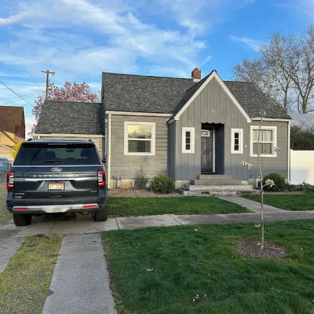 Quaint 3-bedroom house with AC, WiFi in delightful Lewiston