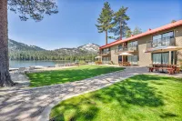 Balcony with Lawn View and Kitchenette - Stylish Modern Oasis Hotels in Truckee