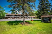 Sandy Point Motel - parking