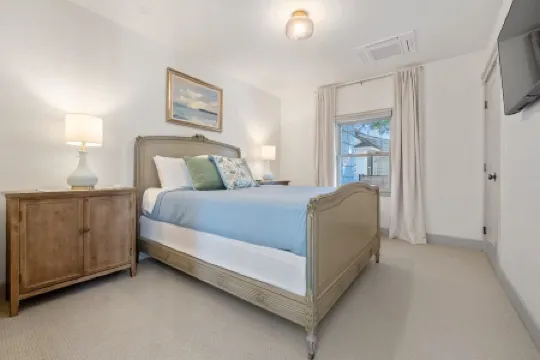 Charming Craftsman Home with Cozy Backyard - Inviting Getaway Retreat