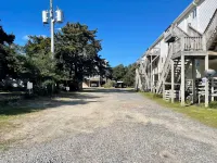 Private Deck and Spacious Living Area - Charming Coastal Retreat