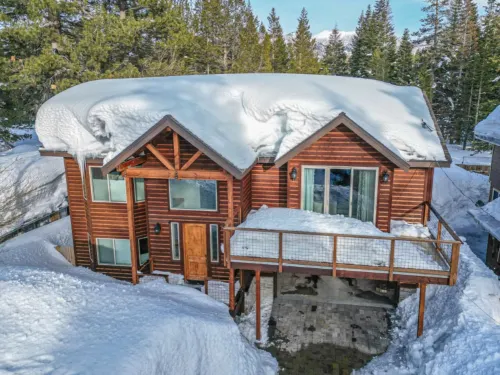 Spacious Gourmet Kitchen and Cozy Living Area - Stunning Luxury Chalet