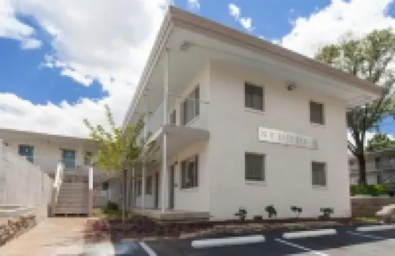 Top Floor Retreat with Pool and Concierge Services - Charming Oasis