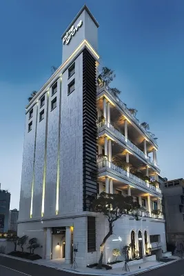 Pinegrove Hotel Hotel a Gimhae-si