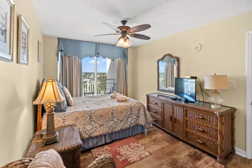 Luxury Pools and Stunning Ocean Views - Exquisite Penthouse Escape