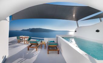 Maregio Suites