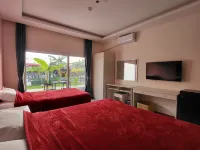 Blue Hotel & Resort Hotels in Porac