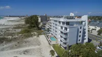 Provident Oceana Beachfront Suites Hotels in der Nähe von Ka'Tiki