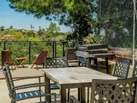 Monterey Park Retreat: Spectacular Views & Comfort Hotel di Monterey Park