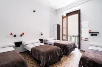 Home Youth Hostel by Feetup Hostels Hotels in 