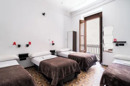 Home Youth Hostel by Feetup Hostels