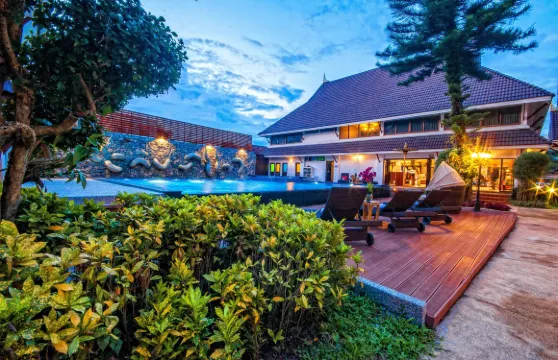 納卡納卡拉酒店