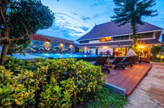 Nak Nakara Hotel Hotels near Hill Tribe Museum