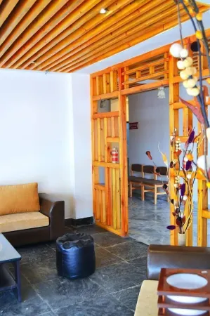 Hotel Om Tara Отели в г. Тхимпху