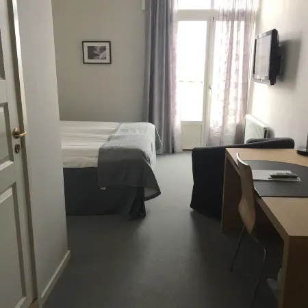 Adels Hotel