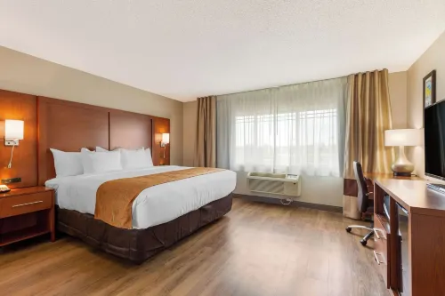 Comfort Inn & Suites - 2-Star