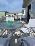 Caravan - Sleeps 6 - Patio, Parking - Villas
