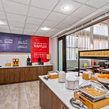 Hampton Inn & Suites Richmond/Virginia Center