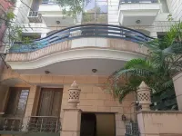 Captivating 2-Bed Apartment in New Delhi