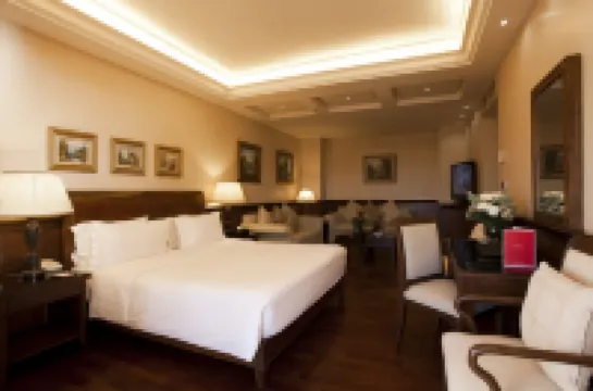 Ramada Plaza by Wyndham Beirut Raouche