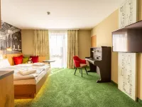 MightyTwice Hotel Dresden Hotels near Dresden Heath