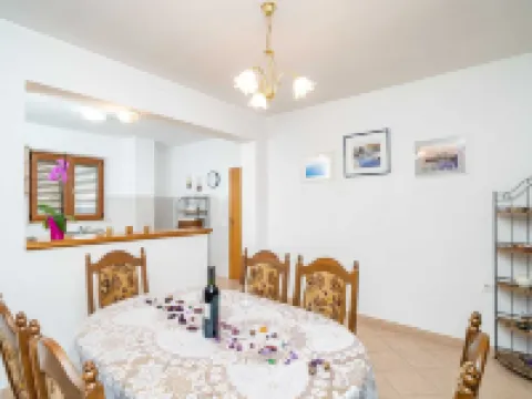 Apartment Bobić Hotels in Slano