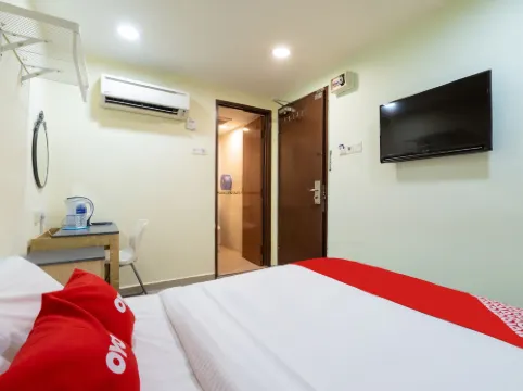OYO 89717 Budget Star Hotel Photos