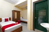 RedDoorz Syariah Near Titik Nol Yogyakarta Hotels in Ngampilan