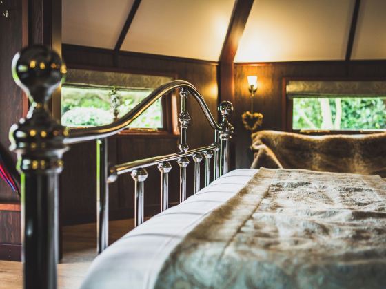 Burton Lodge Guest House & Spa