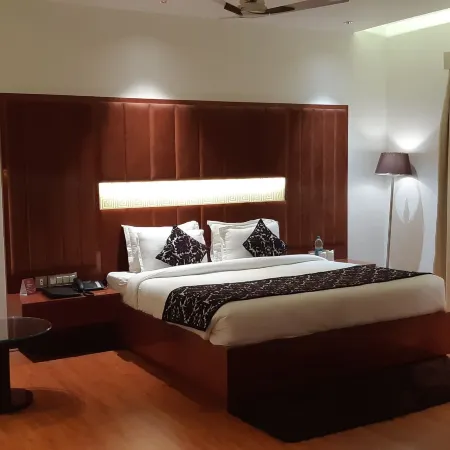 Grand Geet Hotels