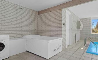 Spacious Pool House - By Traum Ferienwohnungen