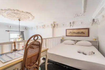 1 Bedroom Duplex with AC Near the Old Port