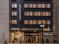 Hilton Garden Inn Chicago Downtown Riverwalk Hotels near Grant Park