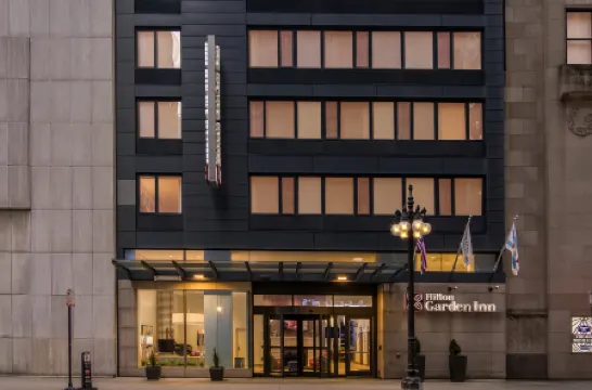 Hilton Garden Inn Chicago Downtown Riverwalk