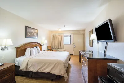 Bay Inn Hotels near Skyride