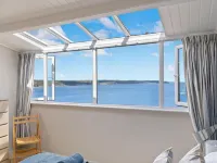 Cystanog Fach - Spectacular Sea Views, Balcony and Terrace, Parking Hotels in Saundersfoot