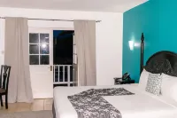 Grand Hotel Excelsior Port Royal Hotels near Loose Cannon Boat Charters and Tours