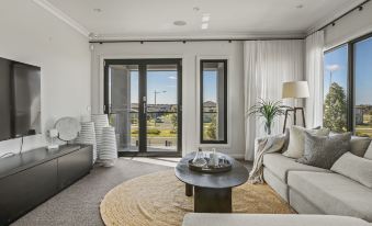 Werribee Gem Luxe Home Family Getaway 6Bed Netflix